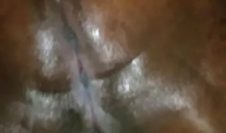 Frumoase lesbiene lins pizde umede în curte pe futai filmat ascuns canapea.