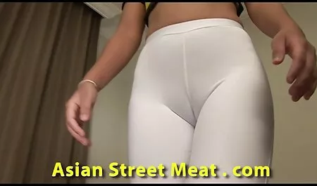 Frumoasa curva gata sa se masturbeze într-o varietate videoclipuri sexi gratis de moduri