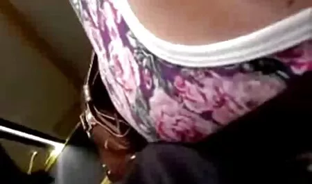 Soția lipirea degetul în soțul ei și înregistrarea unui antrenament video filme porno cu animale online gratis