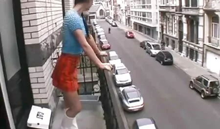 Frumusețea în grase futute în cur Violet Lenjerie auditii deschide și arată sânii mari