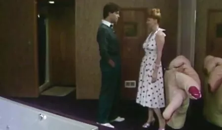 Grija mama învață filme sexi cu femei sex pe fete