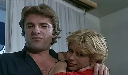 Tarfa se uita la barbatii amatoare romance xxx care inseala cu batranul