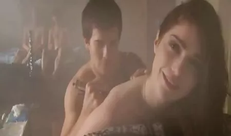 Fată cehă lipirea degetele în vagin și gemand xxx excitare Masturbari