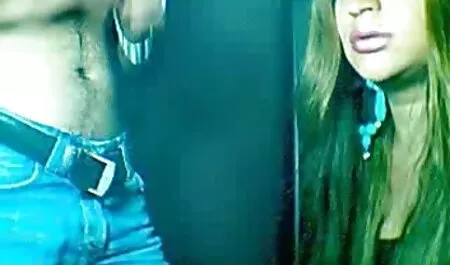 Ea vine la casting și trădează babe care se fut cu negri prietenul ei.