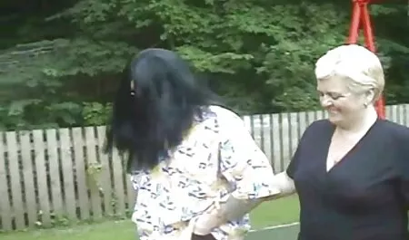 După sărut, două cupluri se fut într-o cameră înainte de porno pentru bani o muie.