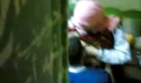 Mulatru în ciorapi de futai cu fete bune dama Lins Vagine negru fata