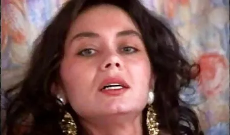 Fata asta poate filme noi sexi face o muie minunat.